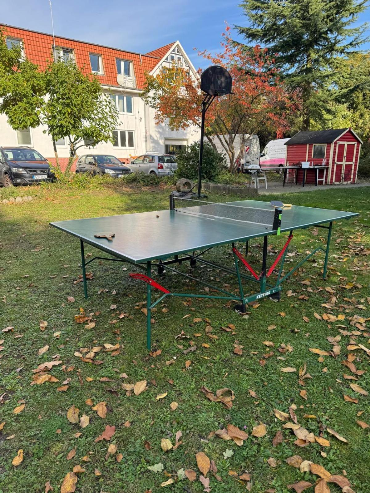 Fc-Apartmenthaus Falkensee Mit Grossem Garten Und Pkw Stellflaechen Buitenkant foto